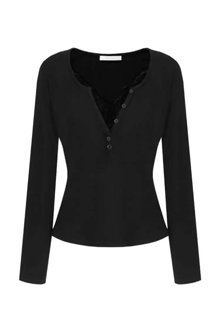 سترة نسائية ضيقة من الدانتيل على شكل حرف V